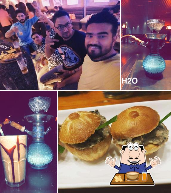 Food at H2O Cafe