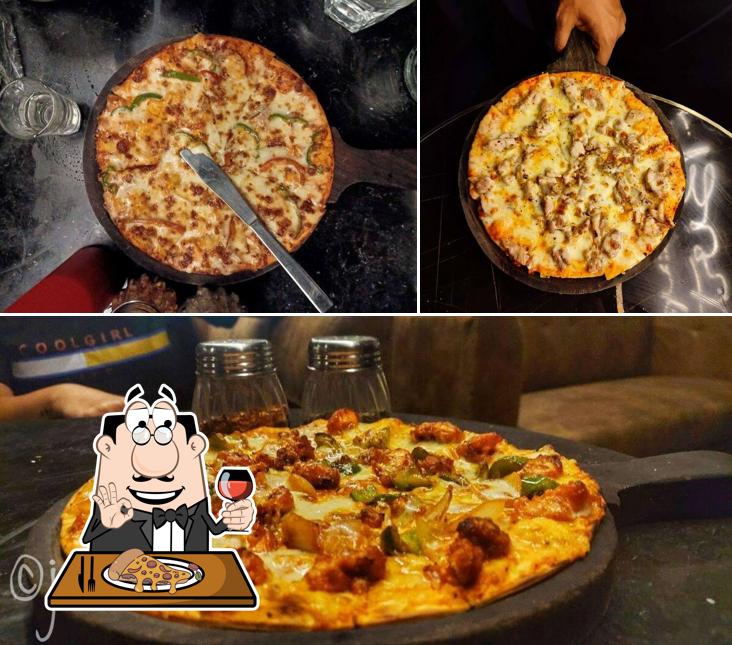 Get various types of pizza