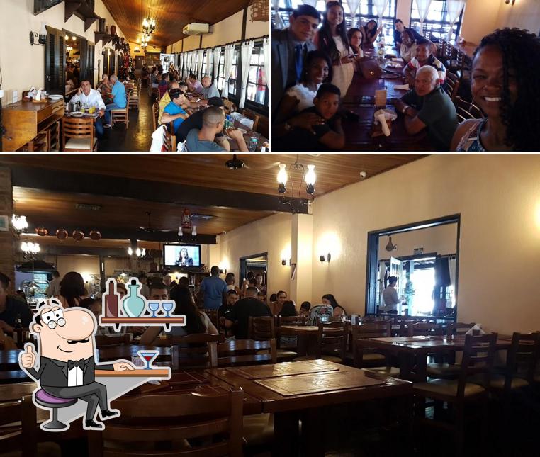 O interior do Restaurante À Mineira - Duque de Caxias