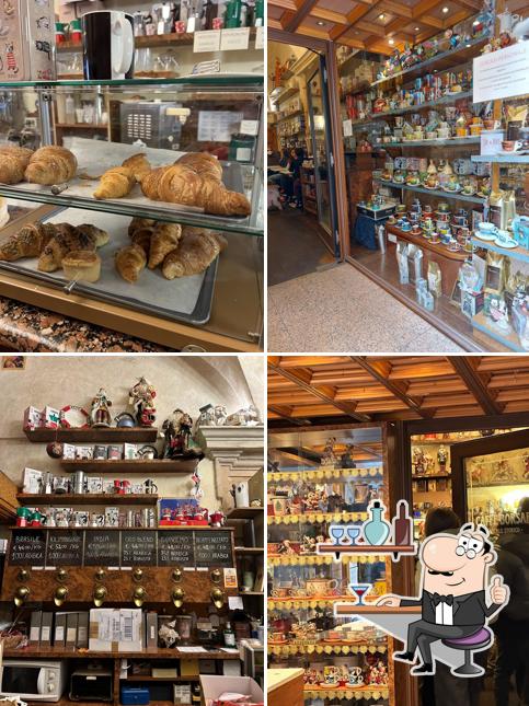 Gli interni di Caffè Borsari