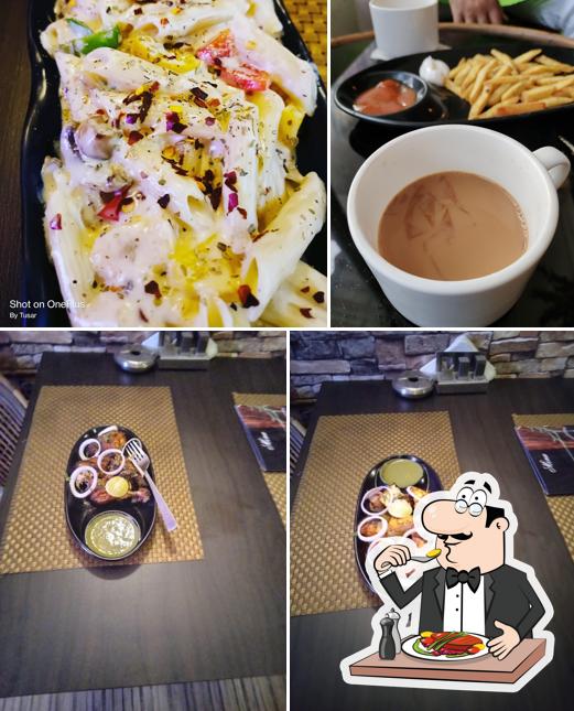 Food at WhiteHouse Cafe & Restuarant
