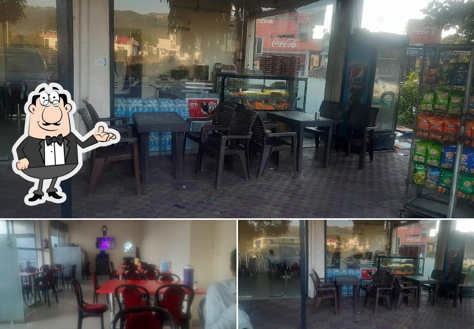 The interior of New Pahalwan Sweets and Restaurant