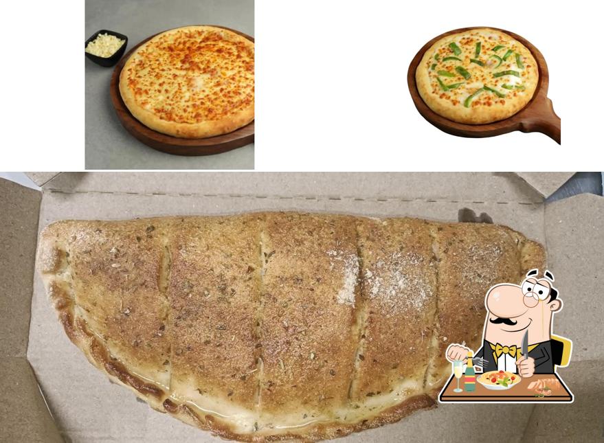 Food at DESI INDIAN PIZZA