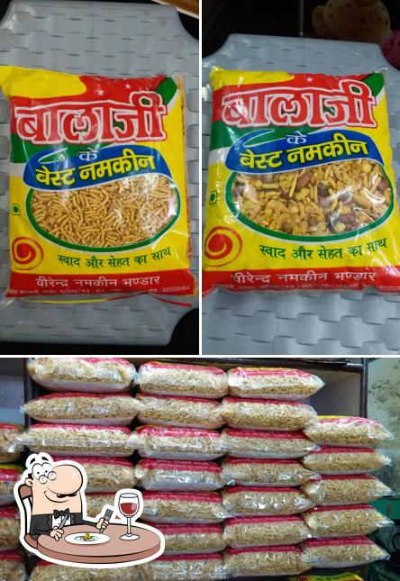 Food at Virendra Namkeen Gwalior