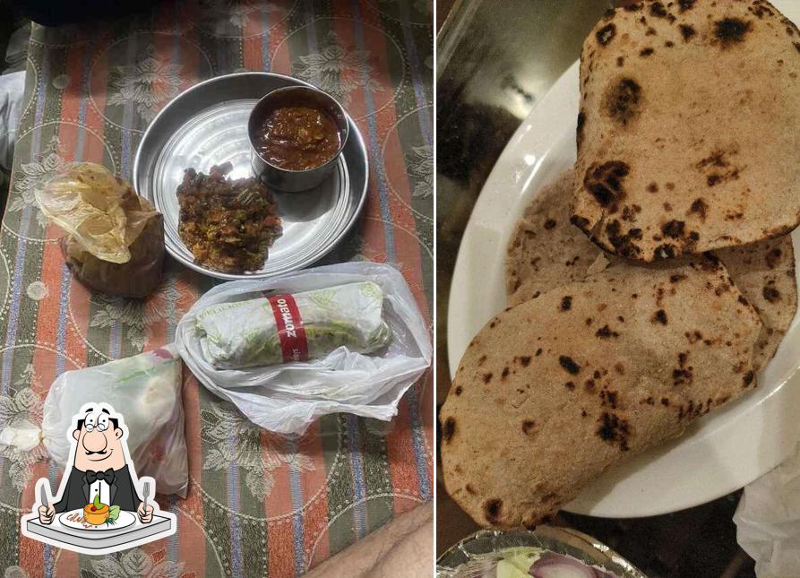 Food at Shri Ganga Bhojanalya
