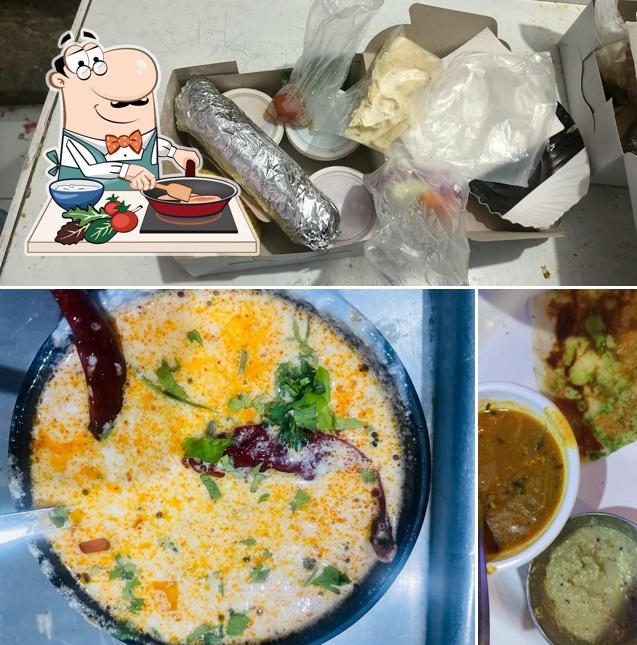 Chicken curry at Bansiwala Kitchen