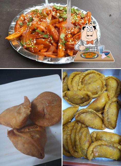 Chicken wings at Bikaner Misthan Bhandar