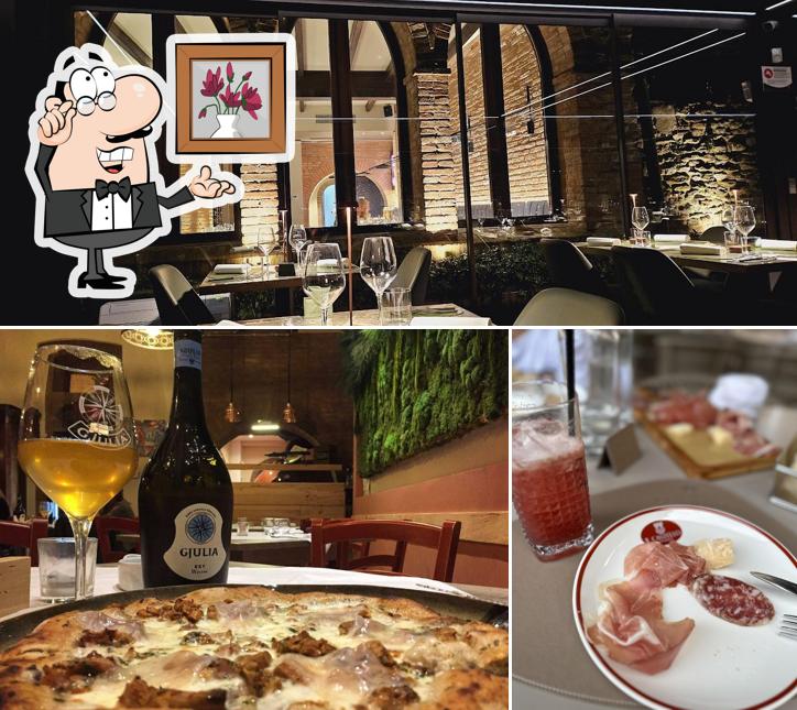 La foto di interni e bevanda da Ristorante Il Castello