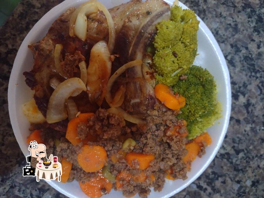 Platos en É +marmitaria. É+Lanches