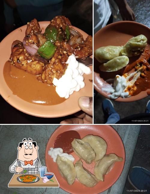 Chicken wings at थापा मोमोज केंद्रं