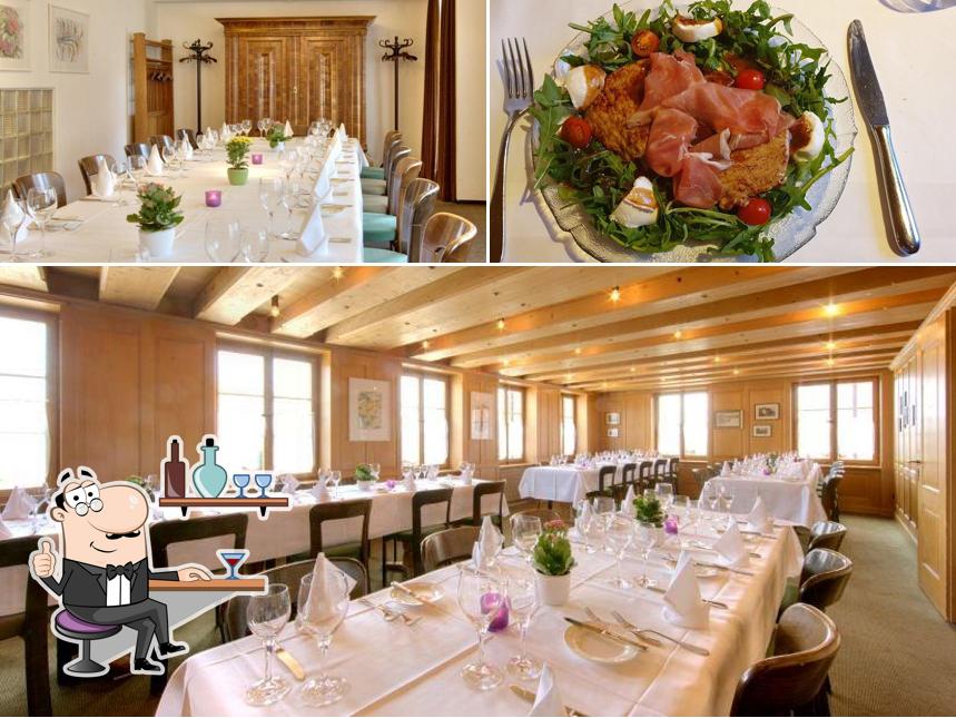 La interni e cibo del ristorante