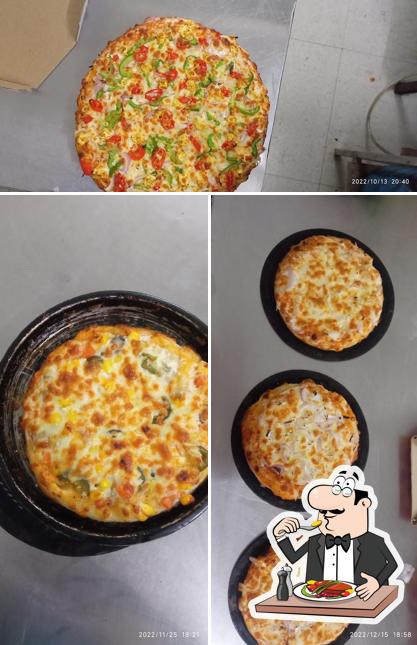 Food at Golden pizza