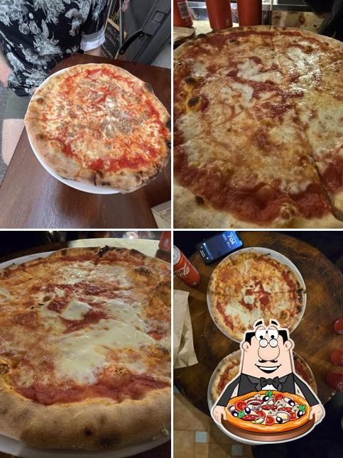 Ordina tra le molte varianti di pizza
