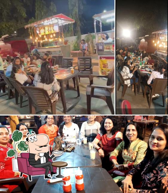 The interior of Pizza Paradise(Mudra Food Court)