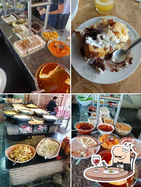 Comida em Restaurante Colonial Café