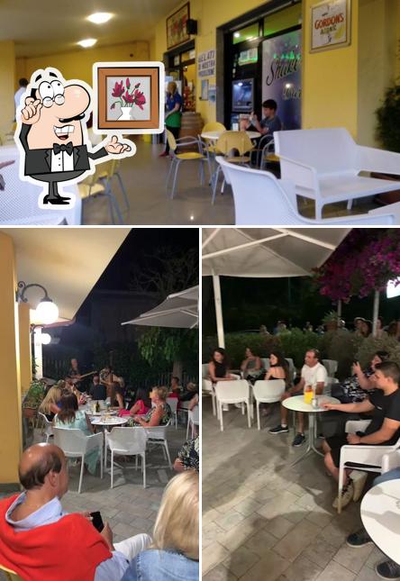 Gli interni di Shaker Bar
