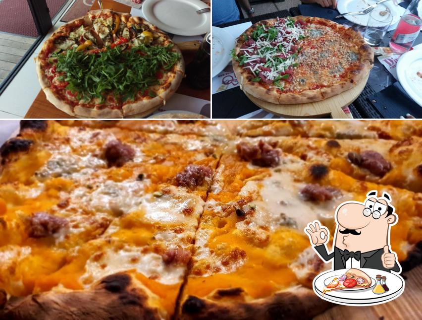 Scegli una pizza a Pizzeria Ristorante Divino Party