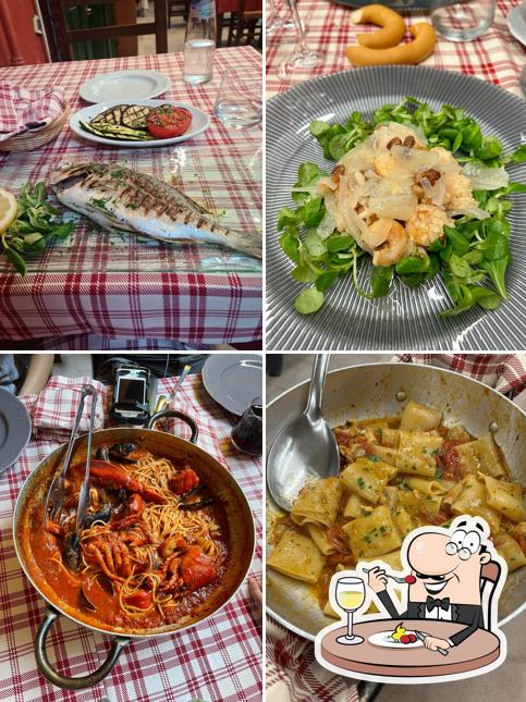 Platti al Trattoria La Battigia