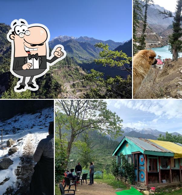 Check out how Mountain View Cafe looks outside