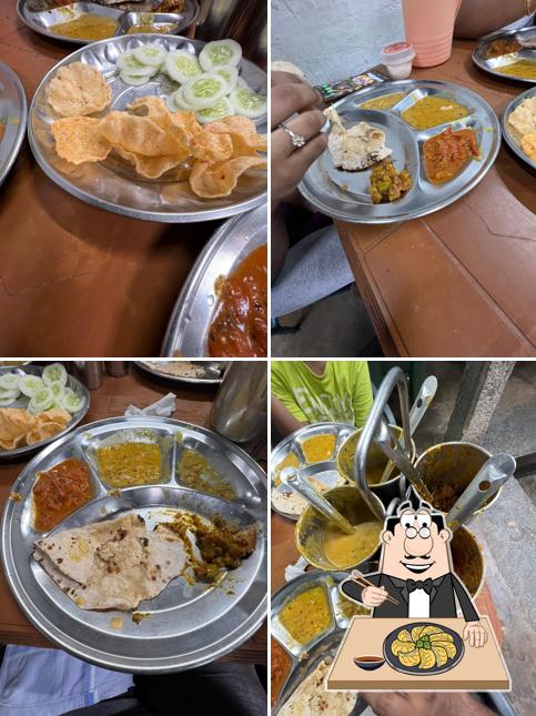 Gyoza at Hotel sanmathi