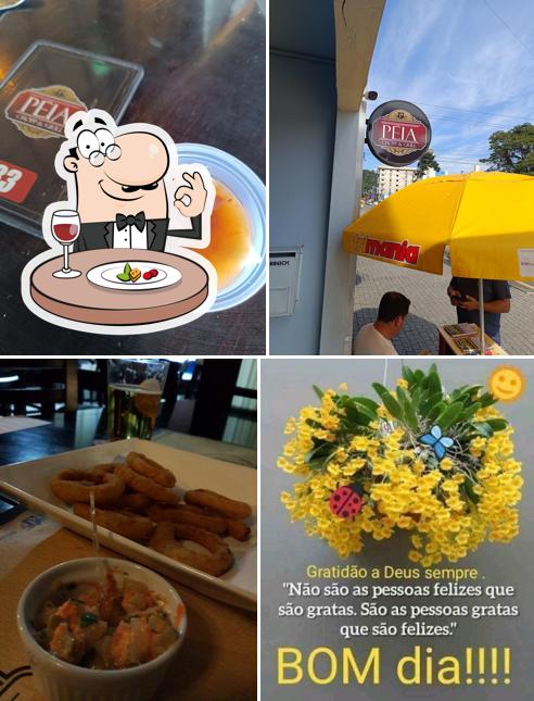 Comida em Restaurante Péia
