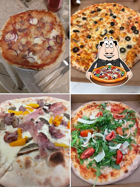A Pizzeria da Carletto, puoi goderti una bella pizza
