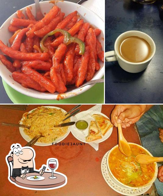 Food at Shri Ram Centre Canteen