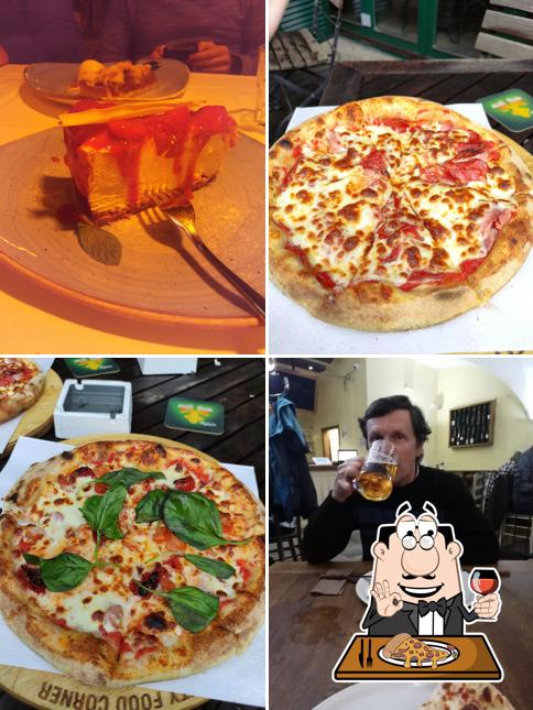 Scegli una pizza a Cutty sark food corner