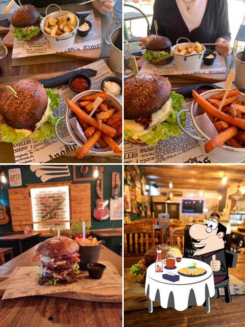 Prova un hamburger a Sweet Pub