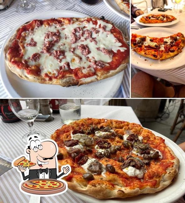 Scegli una pizza a Scaravelli: Ristorante