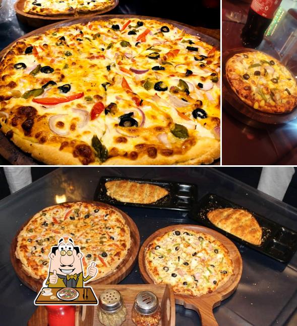 Pick pizza at Majesty Pizza