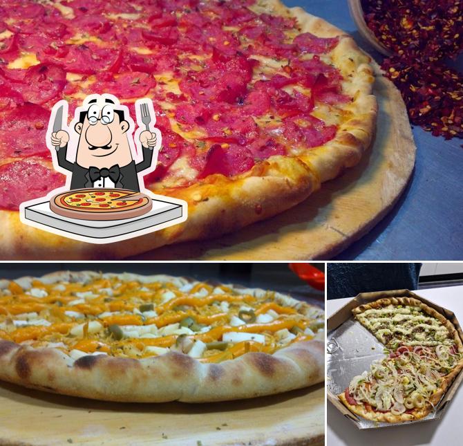 Peça diversos tipos de pizza