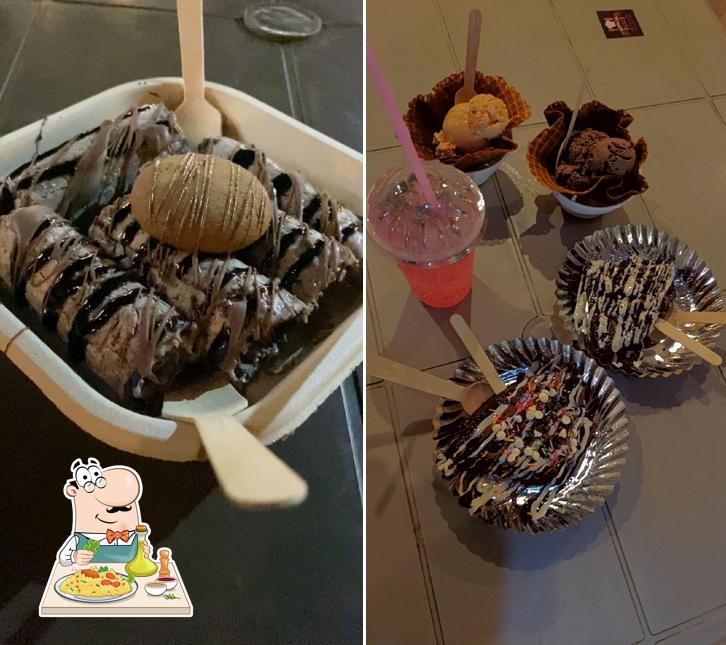Food at HOUZ OF ROLLS N WAFFLES