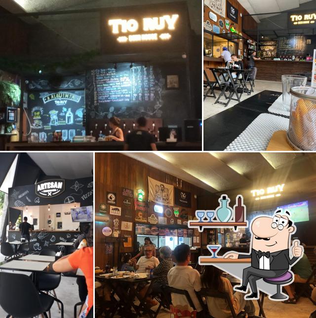 O interior do Tio Ruy Beer House