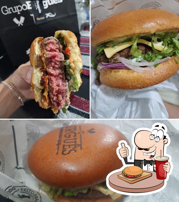 Os hambúrgueres do O Burguês Hamburgueria Clássica Santos irão saciar uma variedade de gostos