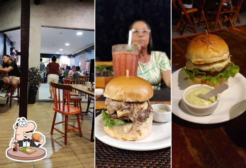 Delicie-se com um hambúrguer no Jack Lanches Zona Norte
