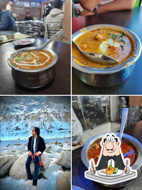 Butter chicken at Mugal darbar