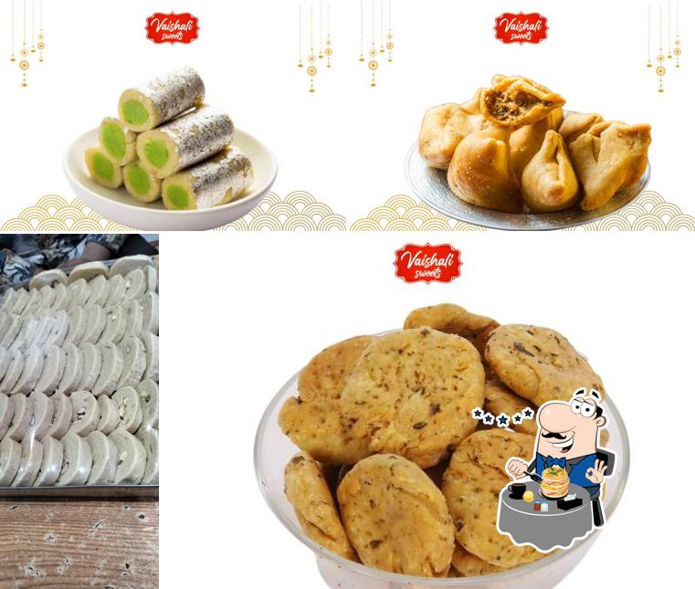 Meals at Vaishali Sweets