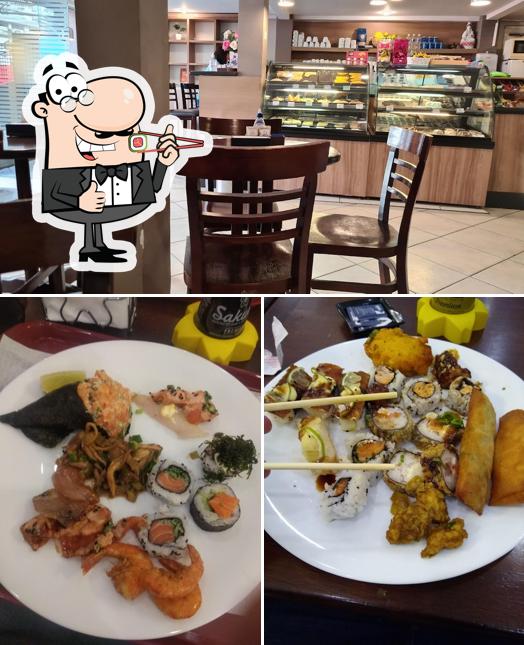 Rolos de sushi são disponibilizados no Wok Paulista