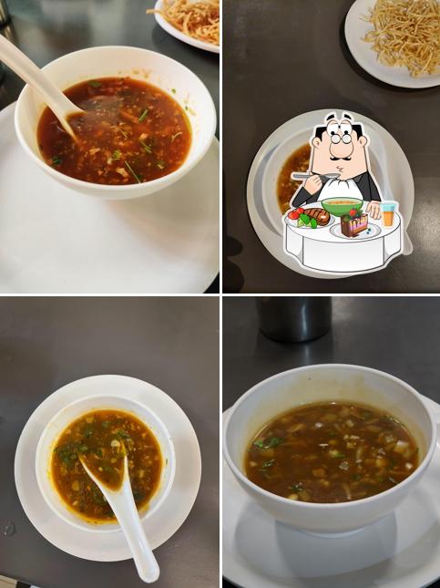 Hot and sour soup at Chinu's Chinese Restaurant - Kolhapur