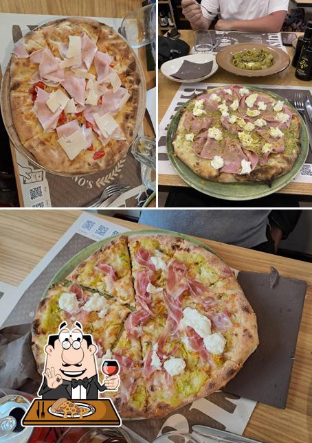 Ordina una pizza a Gennarino's
