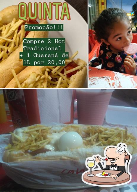 Platos en Dog Mania