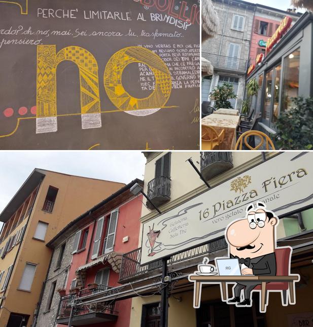 Tra le diverse cose da Romana Cafè Cucina E Pizza si possono trovare la interni e lavagna