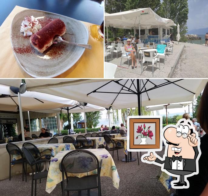 Siediti a un tavolo di Lido Degli Ulivi Srl