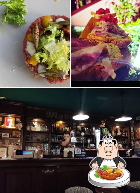 La cibo e esterno del ristorante