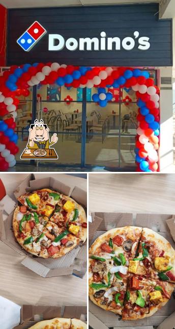 Pick pizza at Domino's Pizza Dangra Toli Chowk, Ranchi