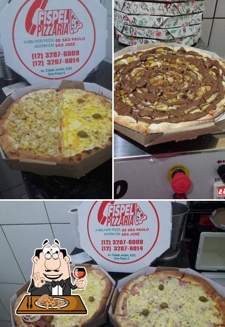 Escolha diferentes variedades de pizza