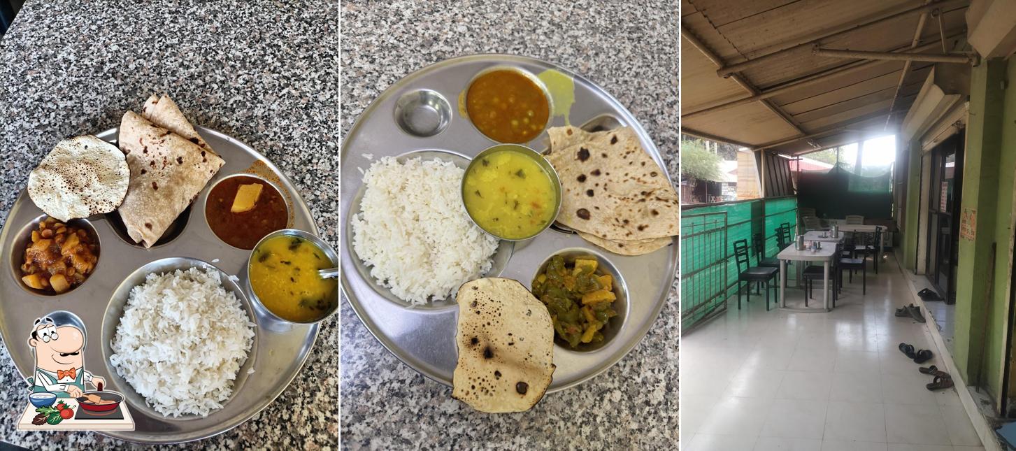 Chicken curry at Ruchira Poli Bhaji Kendra