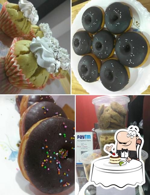 SANTA CAKES provides a number of sweet dishes