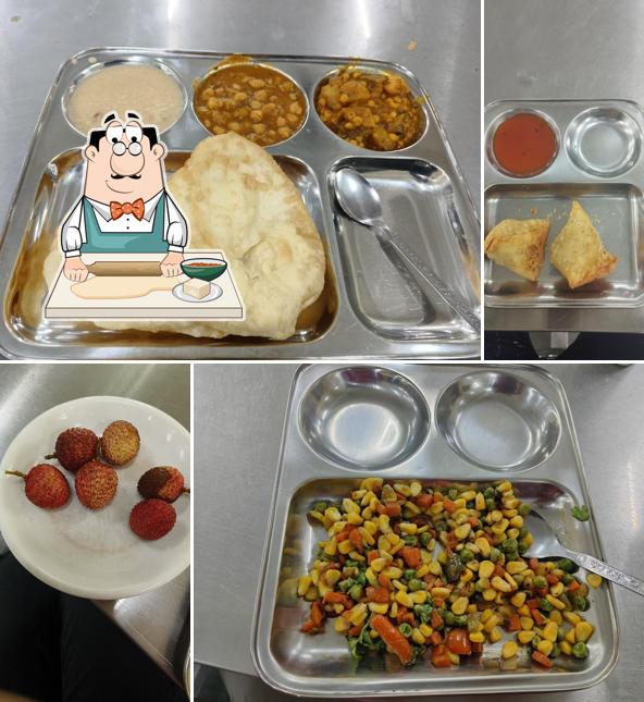 GARDEN GREEN Pure Veg. CAFETERIA